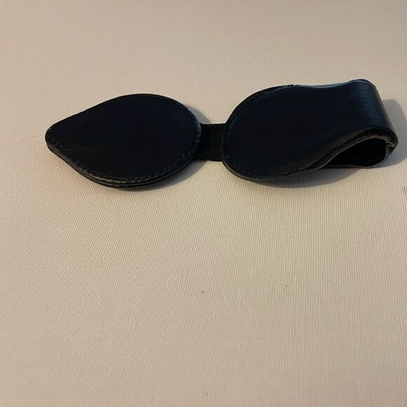 Toyota Sunglass Holder for Car with Logo Black Leather NWT - Picture 5 of 9